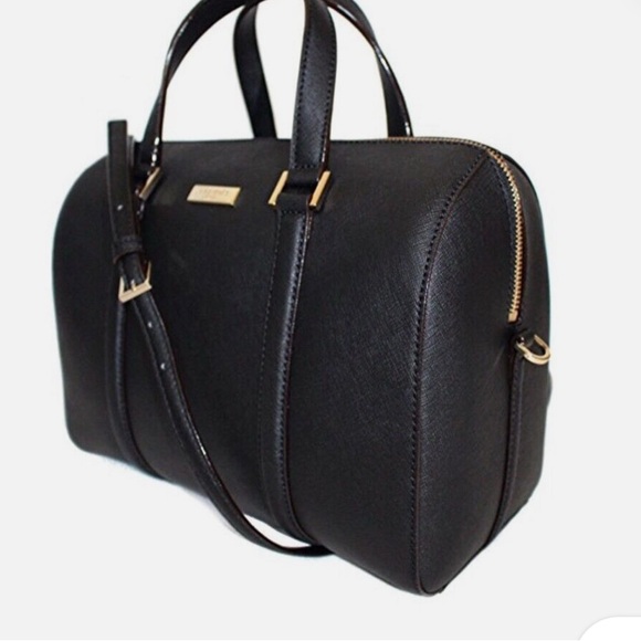 Elegant Black Handbag - Picture 1 of 9